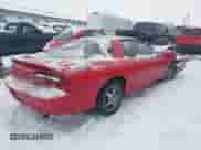 2002 Chevrolet Camaro z VIN 2G1FP22K622159096, wystawiony jako IAAI lot #41303983 z przebiegiem 153 968 mil mil oraz . Historia ofert i sprzedaży dostępna na DreamBid. Obrazek 4.