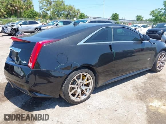 ✅ 2012 Cadillac CTS-V • VIN: 1G6DV1EPXC0128025 • Лот: 41969484. Опубликован ранее на IAAI с пробегом 92 490 миль. Бесплатный доступ к архиву аукционных продаж из США и подробный отчёт об истории автомобиля на DreamBid. Изображение 4.