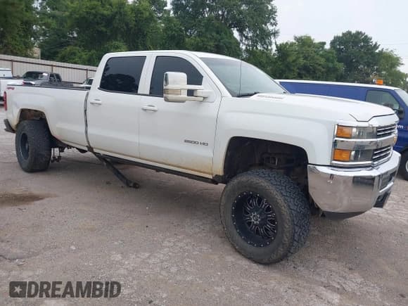 ✅ 2017 Chevrolet Silverado 2500HD Work Truck • VIN: 1GC1KUEG7HF226685 • Lot: 42839054. Listed on IAAI with 204,220 mi. Free auction sales archive from the USA and detailed vehicle history report at DreamBid. Image 1.