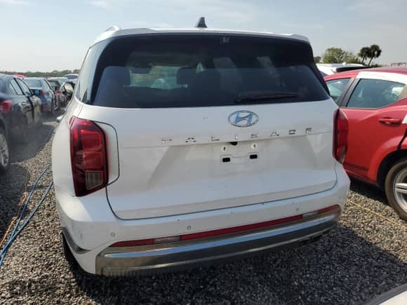 2023 Hyundai Palisade Calligraphy с VIN KM8R74GE4PU537402, выставлен на аукционе Copart как лот 73979414 с пробегом Не указан миль и На запчасти • Non repairable. История ставок и продаж доступна на DreamBid. Изображение 6.