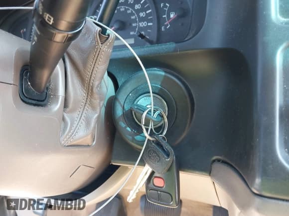 ✅ 1998 Toyota Sienna LE • VIN: 4T3ZF13C3WU037100 • Lot: 43176781. Wystawiony na IAAI z przebiegiem 231 523 mil. Bezpłatny archiwum sprzedaży aukcyjnych z USA i szczegółowy raport historii pojazdu na DreamBid. Zdjęcie 11.