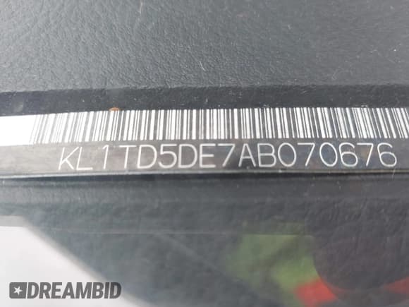 ✅ 2010 Chevrolet Aveo 1LT • VIN: KL1TD5DE7AB070676 • Lot: 41701892. Wystawiony na IAAI z przebiegiem 178 949 mil. Bezpłatny archiwum sprzedaży aukcyjnych z USA i szczegółowy raport historii pojazdu na DreamBid. Zdjęcie 9.