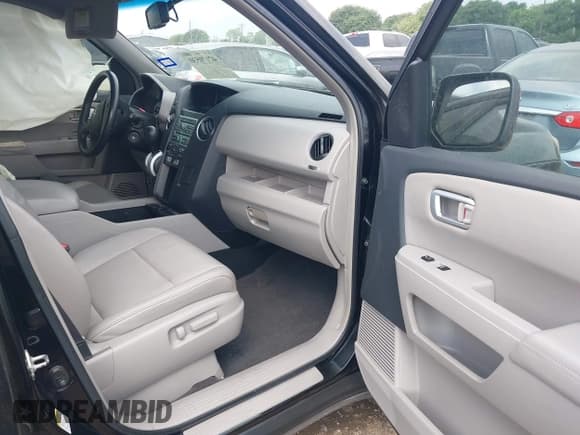 ✅ 2009 Honda Pilot EX-L • VIN: 5FNYF38689B004453 • Lot: 42170530. Listed on IAAI with 175,403 mi. Free auction sales archive from the USA and detailed vehicle history report at DreamBid. Image 5.