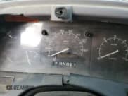 ✅ 1995 Ford F-250 • VIN: 1FTHX26GXSKA34453 • Lot: 80464225. Wystawiony na Copart z przebiegiem 199 400 mil. Bezpłatny archiwum sprzedaży aukcyjnych z USA i szczegółowy raport historii pojazdu na DreamBid. Zdjęcie 9.