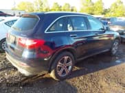 ✅ 2019 Mercedes-Benz GLC 300 • VIN: WDC0G4KB0KF639507 • Lot: 43386526. Wystawiony na IAAI z przebiegiem 105 881 mil. Bezpłatny archiwum sprzedaży aukcyjnych z USA i szczegółowy raport historii pojazdu na DreamBid. Zdjęcie 4.