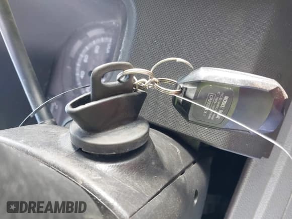 ✅ 2009 Ford Econoline Cargo Commercial • VIN: 1FTNE14WX9DA51751 • Lot: 43824464. Listed on IAAI with 215,019 mi. Free auction sales archive from the USA and detailed vehicle history report at DreamBid. Image 11.