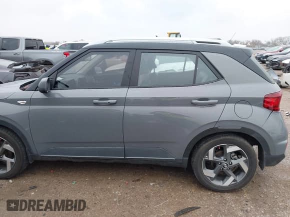 ✅ 2022 Hyundai Venue Limited • VIN: KMHRC8A39NU172836 • Lot: 41021528. Listed on IAAI with 34,816 mi. Free auction sales archive from the USA and detailed vehicle history report at DreamBid. Image 14.