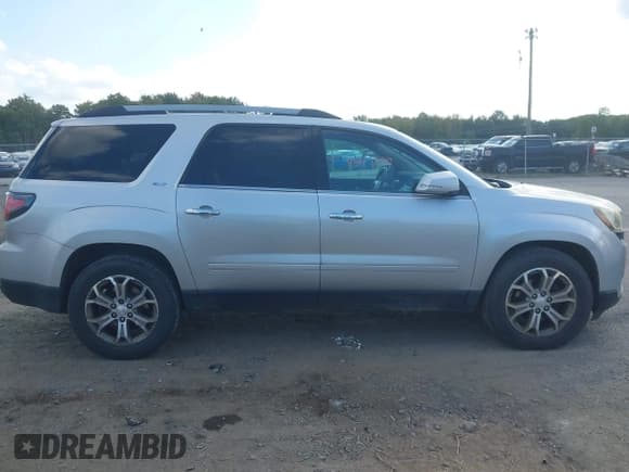 ✅ 2015 GMC Acadia SLT • VIN: 1GKKVRKD2FJ336710 • Lot: 43217239. Listed on IAAI with 197,398 mi. Free auction sales archive from the USA and detailed vehicle history report at DreamBid. Image 14.