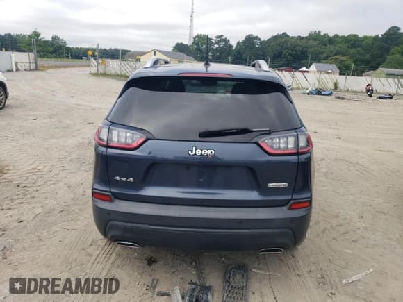 ✅ 2020 Jeep Cherokee Altitude • VIN: 1C4PJMLX0LD512883 • Lot: 61228625. Wystawiony na Copart z przebiegiem 31 088 mil. Bezpłatny archiwum sprzedaży aukcyjnych z USA i szczegółowy raport historii pojazdu na DreamBid. Zdjęcie 6.