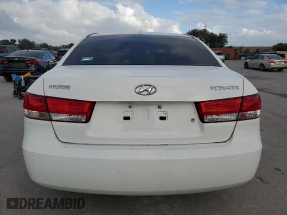 ✅ 2008 Hyundai Sonata GLS • VIN: 5NPET46C38H339002 • Лот: 77191944. Опубликован ранее на Copart с пробегом 201 784 миль. Бесплатный доступ к архиву аукционных продаж из США и подробный отчёт об истории автомобиля на DreamBid. Изображение 6.