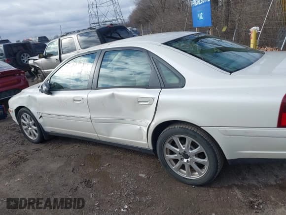 ✅ 2002 Volvo S80 • VIN: YV1TS91D221279505 • Lot: 41238729. Wystawiony na IAAI z przebiegiem Nie podano. Bezpłatny archiwum sprzedaży aukcyjnych z USA i szczegółowy raport historii pojazdu na DreamBid. Zdjęcie 14.