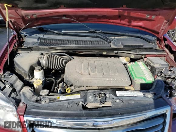 ✅ 2012 Chrysler Town & Country Touring • VIN: 2C4RC1BG0CR168861 • Lot: 81127345. Wystawiony na Copart z przebiegiem 71 482 mil. Bezpłatny archiwum sprzedaży aukcyjnych z USA i szczegółowy raport historii pojazdu na DreamBid. Zdjęcie 12.