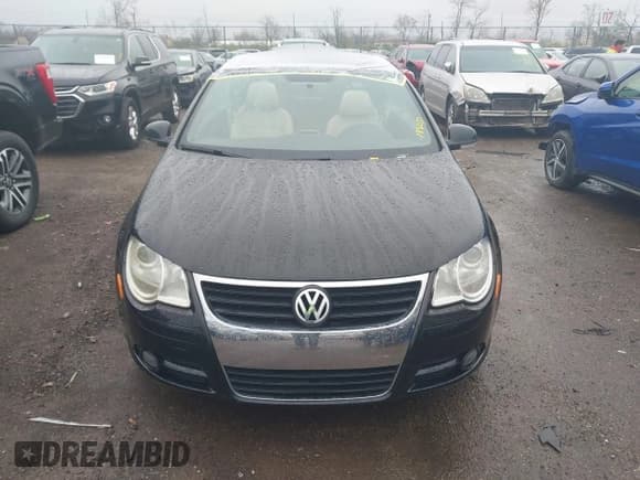 ✅ 2008 Volkswagen Eos Turbo • VIN: WVWBA71F68V051910 • Lot: 41920781. Wystawiony na IAAI z przebiegiem 46 798 mil. Bezpłatny archiwum sprzedaży aukcyjnych z USA i szczegółowy raport historii pojazdu na DreamBid. Zdjęcie 12.