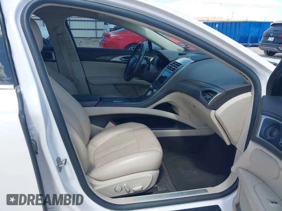 ✅ 2018 Lincoln MKZ Reserve • VIN: 3LN6L5E99JR608070 • Lot: 42569863. Wystawiony na IAAI z przebiegiem 78 173 mil. Bezpłatny archiwum sprzedaży aukcyjnych z USA i szczegółowy raport historii pojazdu na DreamBid. Zdjęcie 5.