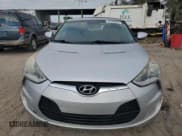 ✅ 2012 Hyundai Veloster w/Red Int • VIN: KMHTC6AD1CU055977 • Lot: 81309854. Wystawiony na Copart z przebiegiem 141 145 mil. Bezpłatny archiwum sprzedaży aukcyjnych z USA i szczegółowy raport historii pojazdu na DreamBid. Zdjęcie 5.