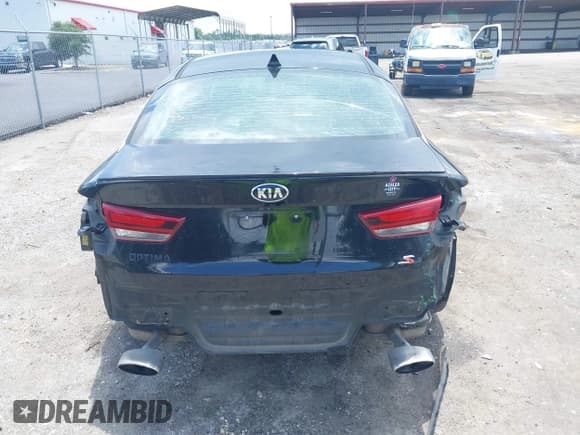 ✅ 2019 Kia Optima S • VIN: 5XXGT4L37KG281010 • Lot: 42656772. Listed on IAAI with 121,513 mi. Free auction sales archive from the USA and detailed vehicle history report at DreamBid. Image 16.