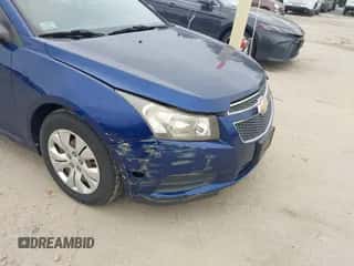 2012 Chevrolet Cruze LS with VIN 1G1PC5SH1C7169860, listed as a IAAI auction lot 43583707 with 81,838 mi miles and . Bid and sale history available at DreamBid. Image 6.