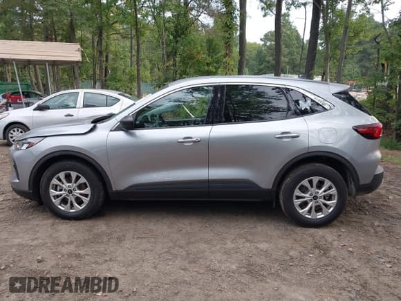 ✅ 2024 Ford Escape Active • VIN: 1FMCU0GN1RUB01598 • Lot: 43219745. Listed on IAAI with 13,396 mi. Free auction sales archive from the USA and detailed vehicle history report at DreamBid. Image 13.