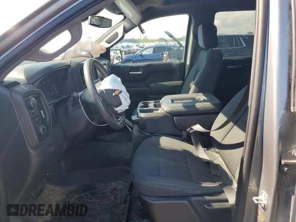 ✅ 2020 Chevrolet Silverado 1500 Custom • VIN: 3GCPYBEK1LG145402 • Lot: 69153814. Wystawiony na Copart z przebiegiem 89 925 mil. Bezpłatny archiwum sprzedaży aukcyjnych z USA i szczegółowy raport historii pojazdu na DreamBid. Zdjęcie 7.