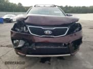 ✅ 2012 Kia Sorento SX • VIN: 5XYKW4A25CG243610 • Lot: 81154135. Wystawiony na Copart z przebiegiem 130 613 mil. Bezpłatny archiwum sprzedaży aukcyjnych z USA i szczegółowy raport historii pojazdu na DreamBid. Zdjęcie 5.