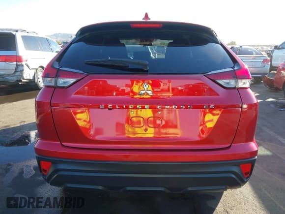 ✅ 2022 Mitsubishi Eclipse Cross ES • VIN: JA4ASUAA0NZ001837 • Lot: 41096518. Listed on IAAI with 91,117 mi. Free auction sales archive from the USA and detailed vehicle history report at DreamBid. Image 17.