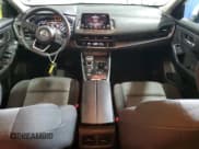 ✅ 2024 Nissan Rogue SV • VIN: 5N1BT3BA6RC686592 • Lot: 86885945. Wystawiony na Copart z przebiegiem 44 021 mil. Bezpłatny archiwum sprzedaży aukcyjnych z USA i szczegółowy raport historii pojazdu na DreamBid. Zdjęcie 8.