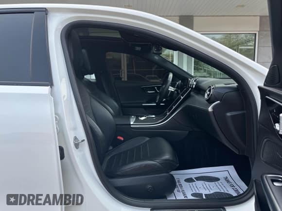 ✅ 2022 Mercedes-Benz C 300 • VIN: W1KAF4HB6NR066528 • Lot: 42933225. Wystawiony na IAAI z przebiegiem 63 322 mil. Bezpłatny archiwum sprzedaży aukcyjnych z USA i szczegółowy raport historii pojazdu na DreamBid. Zdjęcie 5.