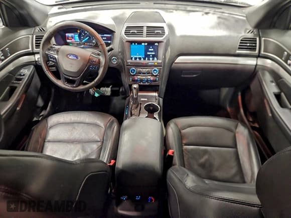 ✅ 2017 Ford Explorer XLT • VIN: 1FM5K8D80HGB82490 • Lot: 94912835. Wystawiony na Copart z przebiegiem 88 964 mil. Bezpłatny archiwum sprzedaży aukcyjnych z USA i szczegółowy raport historii pojazdu na DreamBid. Zdjęcie 8.