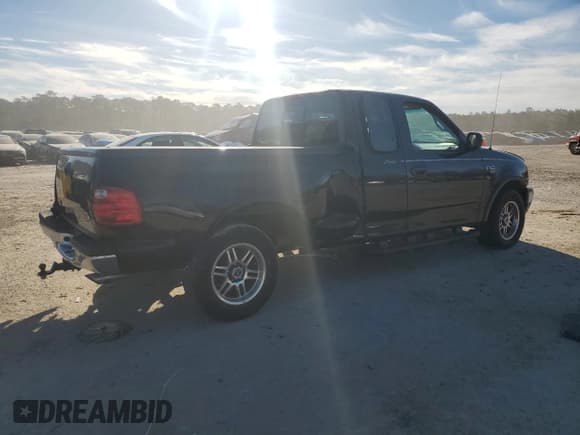 ✅ 2001 Ford F-150 XL • VIN: 1FTRX07LX1KF07108 • Lot: 41360285. Listed on Copart with 116,443 mi. Free auction sales archive from the USA and detailed vehicle history report at DreamBid. Image 3.