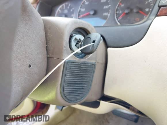 2008 Chevrolet Impala LT z VIN 2G1WT55KX89120553, wystawiony jako IAAI lot #43451700 z przebiegiem 169 867 mil mil oraz . Historia ofert i sprzedaży dostępna na DreamBid. Obrazek 11.