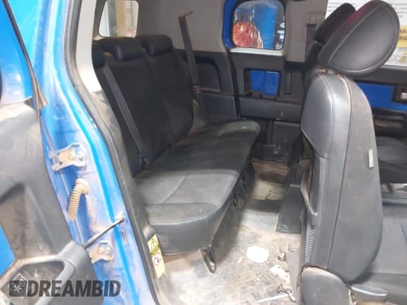 ✅ 2007 Toyota FJ Cruiser • VIN: JTEBU11F570080049 • Лот: 42873208. Опубликован ранее на IAAI с пробегом 255 743 миль. Бесплатный доступ к архиву аукционных продаж из США и подробный отчёт об истории автомобиля на DreamBid. Изображение 8.