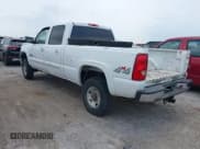 ✅ 2006 Chevrolet Silverado 2500HD LT2 • VIN: 1GCHK23D96F257428 • Лот: 42182345. Опубликован ранее на IAAI с пробегом 299 406 миль. Бесплатный доступ к архиву аукционных продаж из США и подробный отчёт об истории автомобиля на DreamBid. Изображение 3.