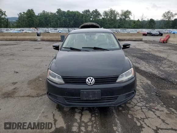 ✅ 2011 Volkswagen Jetta SE • VIN: 3VWDZ7AJ8BM313799 • Lot: 67115455. Wystawiony na Copart z przebiegiem 320 947 mil. Bezpłatny archiwum sprzedaży aukcyjnych z USA i szczegółowy raport historii pojazdu na DreamBid. Zdjęcie 5.