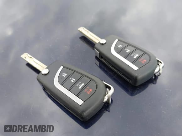 ✅ 2021 Toyota Corolla LE • VIN: 5YFEPMAE4MP153642 • Lot: 43703466. Listed on IAAI with 171,049 mi. Free auction sales archive from the USA and detailed vehicle history report at DreamBid. Image 11.