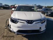 ✅ 2024 VinFast VF 8 Plus • VIN: RLLV1AFA6RH009038 • Lot: 79879874. Wystawiony na Copart z przebiegiem 1 467 mil. Bezpłatny archiwum sprzedaży aukcyjnych z USA i szczegółowy raport historii pojazdu na DreamBid. Zdjęcie 5.