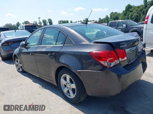 ✅ 2015 Chevrolet Cruze LT • VIN: 1G1PC5SB2F7200145 • Лот: 42817142. Опубликован ранее на IAAI с пробегом 109 388 миль. Бесплатный доступ к архиву аукционных продаж из США и подробный отчёт об истории автомобиля на DreamBid. Изображение 15.
