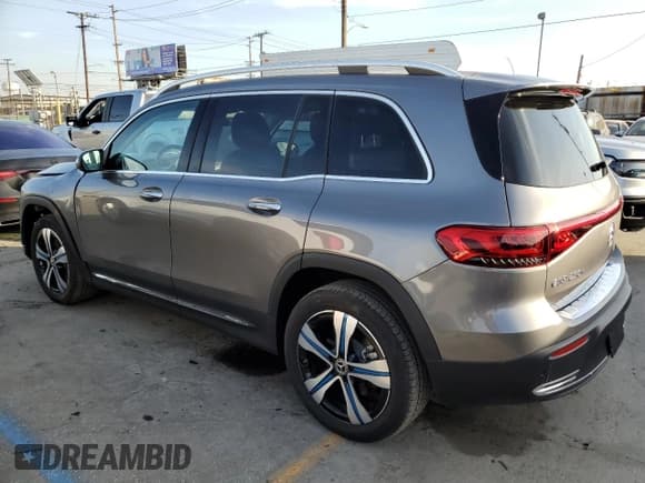 ✅ 2023 Mercedes-Benz EQB 250+ • VIN: W1N9M0CB3PN043648 • Lot: 81797794. Wystawiony na Copart z przebiegiem 8 004 mil. Bezpłatny archiwum sprzedaży aukcyjnych z USA i szczegółowy raport historii pojazdu na DreamBid. Zdjęcie 2.