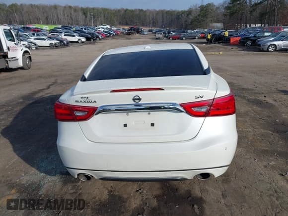 ✅ 2016 Nissan Maxima SL • VIN: 1N4AA6AP2GC387004 • Lot: 41504524. Wystawiony na IAAI z przebiegiem 95 437 mil. Bezpłatny archiwum sprzedaży aukcyjnych z USA i szczegółowy raport historii pojazdu na DreamBid. Zdjęcie 15.
