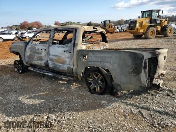 ✅ 2016 Toyota Tacoma Limited • VIN: 3TMEZ5CN9GM006094 • Lot: 83681454. Wystawiony na Copart z przebiegiem Nie podano. Bezpłatny archiwum sprzedaży aukcyjnych z USA i szczegółowy raport historii pojazdu na DreamBid. Zdjęcie 2.