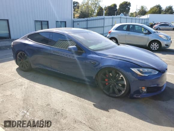 ✅ 2016 Tesla Model S 90D • VIN: 5YJSA1E49GF171459 • Lot: 69214835. Wystawiony na Copart z przebiegiem Nie podano. Bezpłatny archiwum sprzedaży aukcyjnych z USA i szczegółowy raport historii pojazdu na DreamBid. Zdjęcie 4.