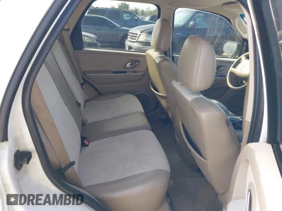 ✅ 2007 Mercury Mariner Premier • VIN: 4M2CU97107KJ19941 • Lot: 43491121. Wystawiony na IAAI z przebiegiem 224 215 mil. Bezpłatny archiwum sprzedaży aukcyjnych z USA i szczegółowy raport historii pojazdu na DreamBid. Zdjęcie 8.