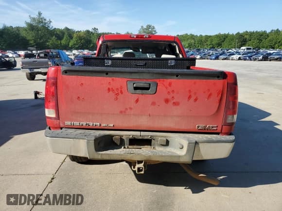 ✅ 2007 GMC Sierra 1500 SLE1 • VIN: 3GTEC13J57G533328 • Лот: 60818995. Опубликован ранее на Copart с пробегом Не указан. Бесплатный доступ к архиву аукционных продаж из США и подробный отчёт об истории автомобиля на DreamBid. Изображение 6.