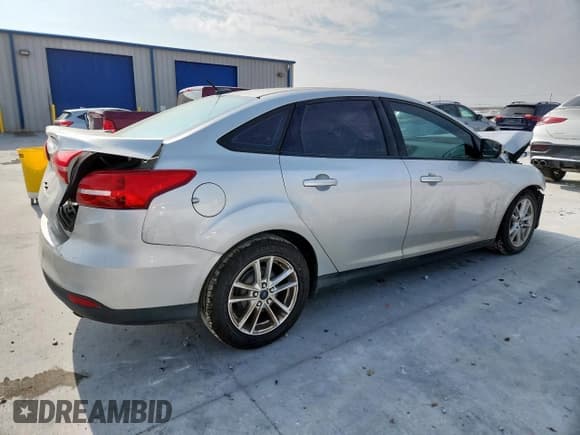 ✅ 2016 Ford Focus SE • VIN: 1FADP3F29GL202860 • Лот: 93662105. Опубликован ранее на Copart с пробегом 127 641 миль. Бесплатный доступ к архиву аукционных продаж из США и подробный отчёт об истории автомобиля на DreamBid. Изображение 3.