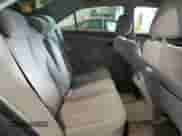 2011 Toyota Camry LE z VIN 4T4BF3EKXBR214266, wystawiony jako Copart lot #86236685 z przebiegiem 182 466 mil mil oraz Szkoda całkowita • Salvage title. Historia ofert i sprzedaży dostępna na DreamBid. Obrazek 10.