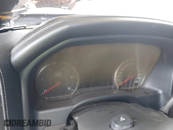 ✅ 2017 GMC Sierra 2500HD Denali • VIN: 1GT12UEY0HF222650 • Лот: 42445831. Опубликован ранее на IAAI с пробегом Не указан. Бесплатный доступ к архиву аукционных продаж из США и подробный отчёт об истории автомобиля на DreamBid. Изображение 7.