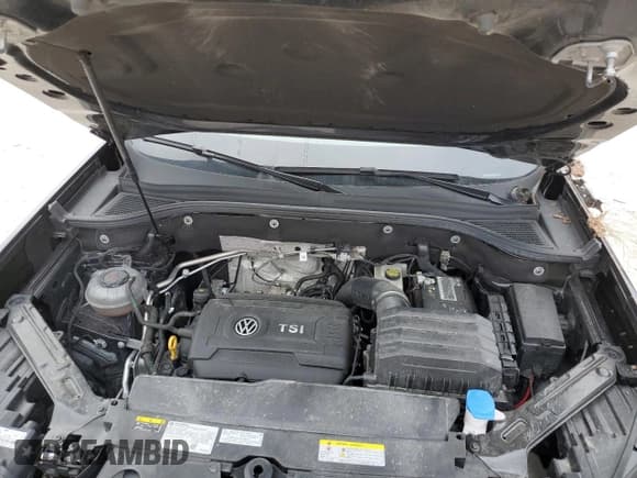 ✅ 2023 Volkswagen Atlas SE • VIN: 1V2LC2CA4PC227994 • Lot: 82517774. Listed on Copart with 22,375 mi. Free auction sales archive from the USA and detailed vehicle history report at DreamBid. Image 13.