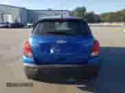 2015 Chevrolet Trax LS z VIN KL7CJKSB0FB246836, wystawiony jako Copart lot #82005255 z przebiegiem 105 912 mil mil oraz Szkoda całkowita • Salvage title. Historia ofert i sprzedaży dostępna na DreamBid. Obrazek 6.