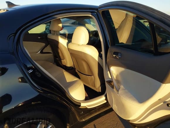 ✅ 2010 Lexus IS 250 • VIN: JTHBF5C20A5118408 • Lot: 43627358. Wystawiony na IAAI z przebiegiem 124 465 mil. Bezpłatny archiwum sprzedaży aukcyjnych z USA i szczegółowy raport historii pojazdu na DreamBid. Zdjęcie 8.