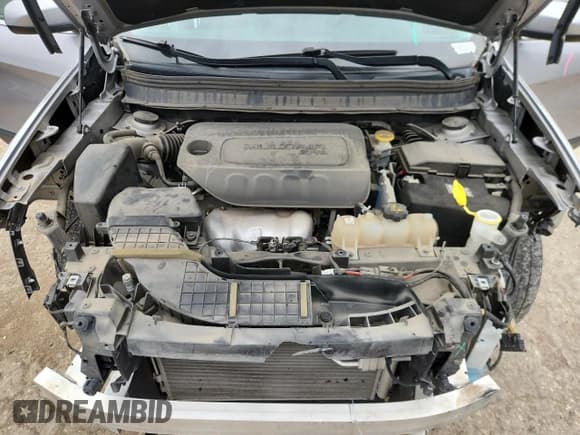 ✅ 2019 Jeep Cherokee Latitude • VIN: 1C4PJLCBXKD325891 • Lot: 86310755. Wystawiony na Copart z przebiegiem 69 985 mil. Bezpłatny archiwum sprzedaży aukcyjnych z USA i szczegółowy raport historii pojazdu na DreamBid. Zdjęcie 12.