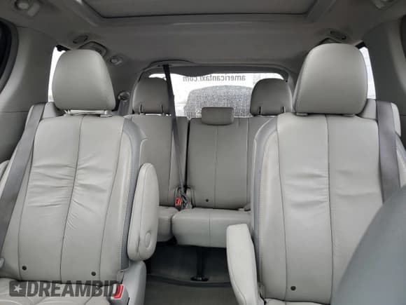 ✅ 2012 Toyota Sienna Limited • VIN: 5TDDK3DC2CS032595 • Lot: 85866935. Listed on Copart with 192,395 mi. Free auction sales archive from the USA and detailed vehicle history report at DreamBid. Image 10.
